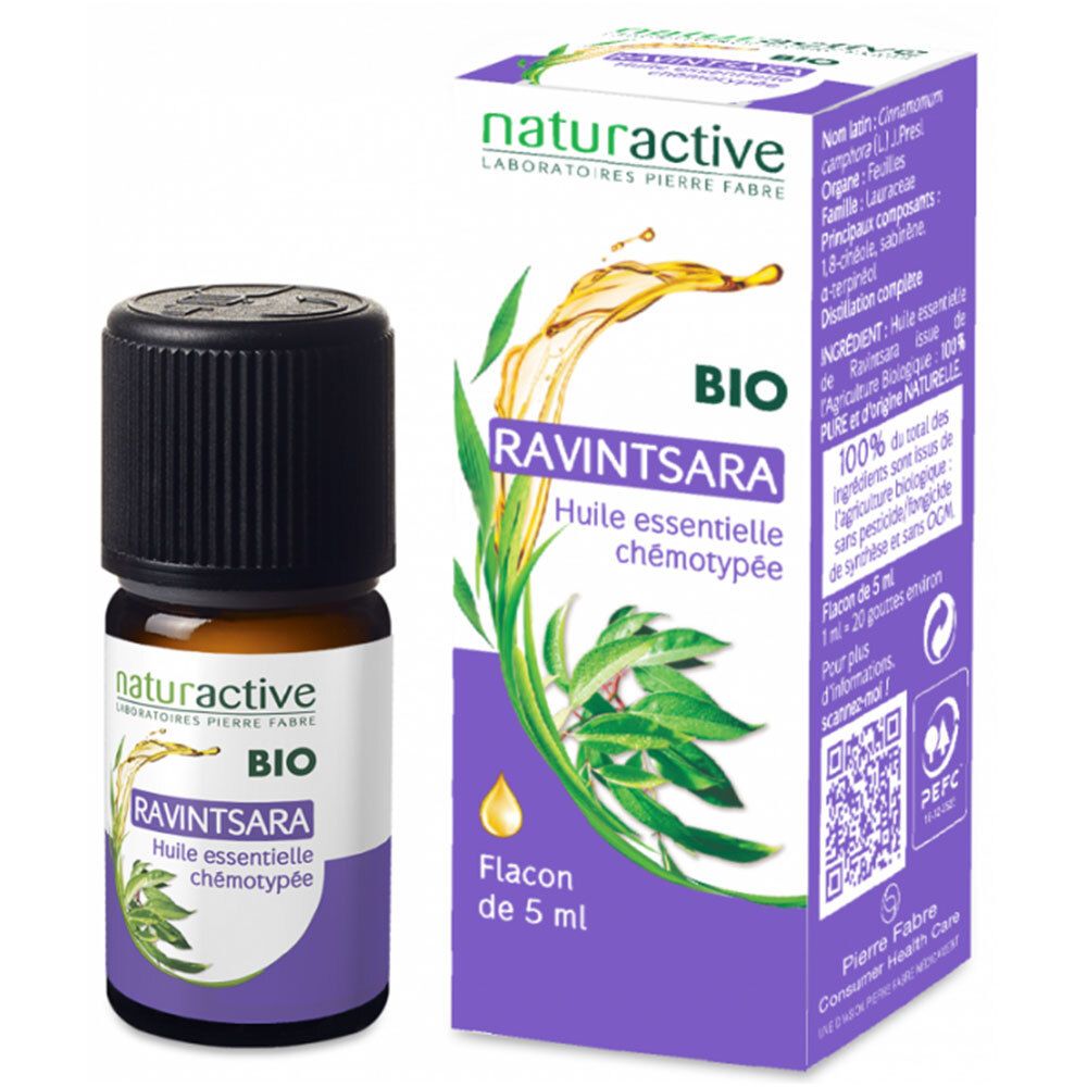 Ravintsara mit naturaktivem biologischem ätherischem Öl